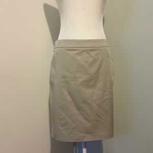 New York Company Woman’s Stretch Pencil Skirt,4 Pockets,Beige Color, Size 4